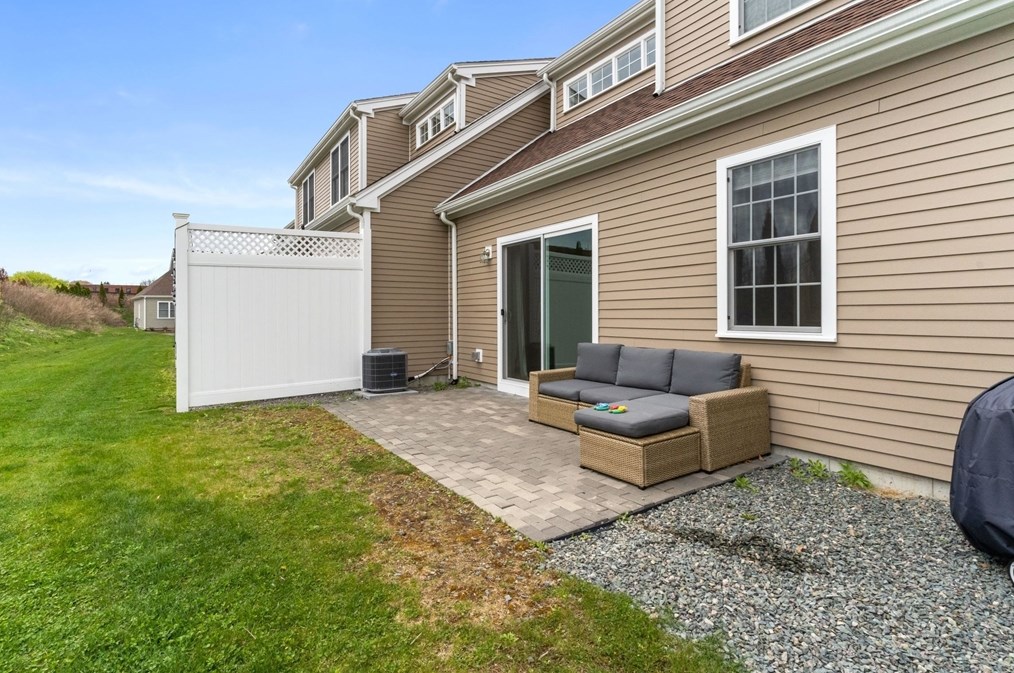 70 Endicott St, Norwood MA  02062-3038 exterior