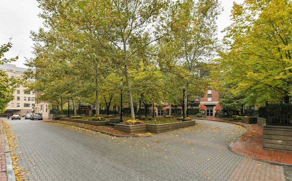 2 Rollins St, Boston MA  exterior