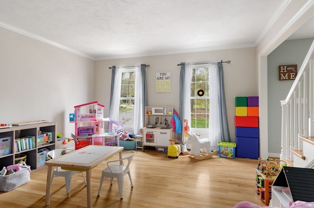 30 Walnut St, Millis MA  02054-1048 exterior