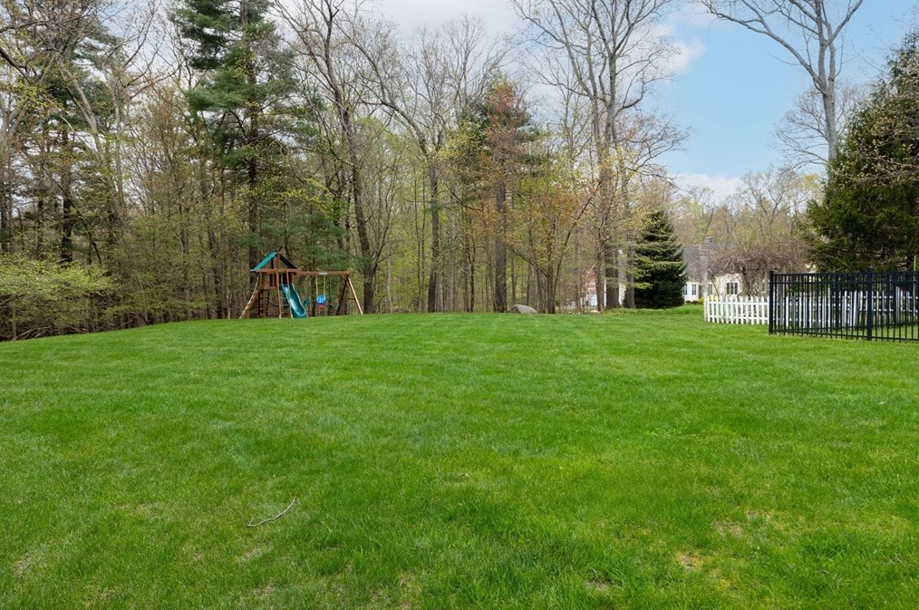 30 Walnut St, Millis MA  02054-1048 exterior