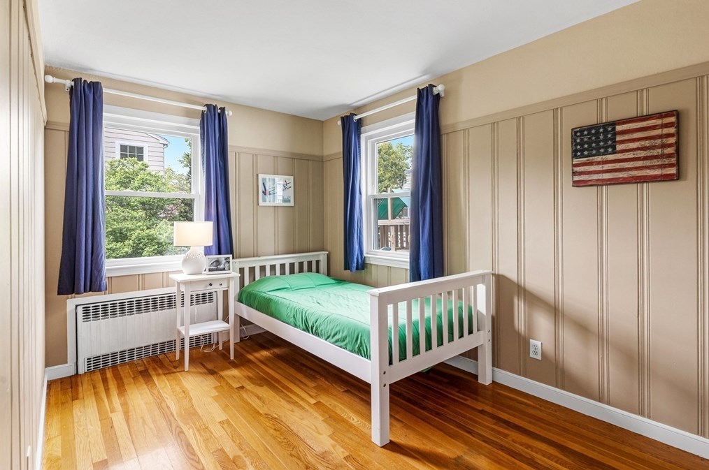 21 Linscott Rd, Hingham MA 02043-4717 exterior