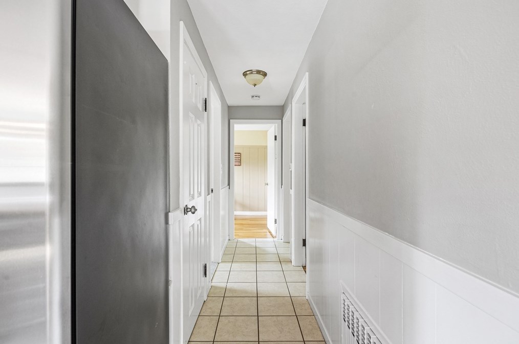 21 Linscott Rd, Hingham MA 02043-4717 exterior