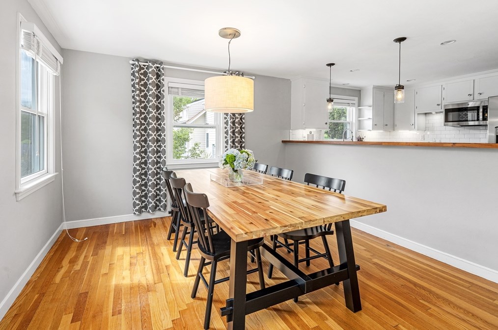 21 Linscott Rd, Hingham MA 02043-4717 exterior