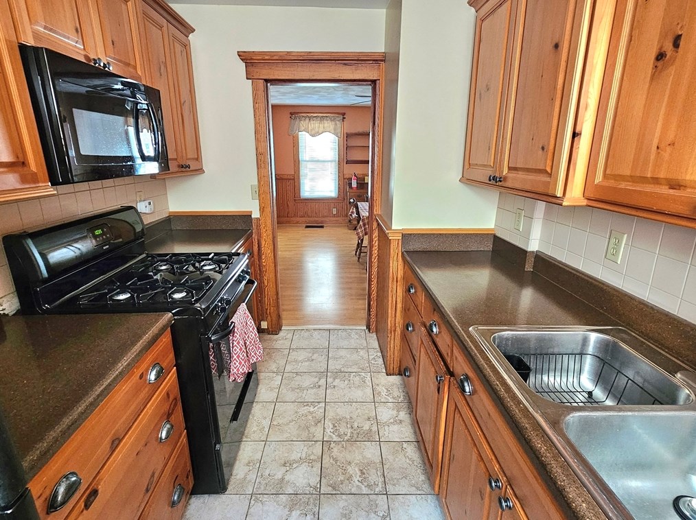 119 Shaw St, New Bedford MA  02745-6033 exterior