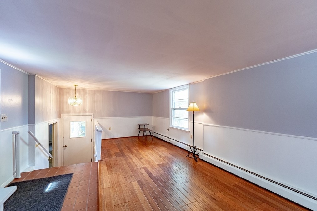 44 Highland Ave, Greenfield MA 01301-3605 exterior