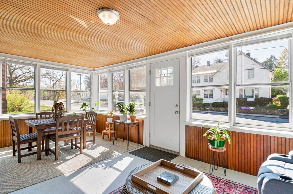 300 Sanders St, Royalston MA 01331-2830 exterior