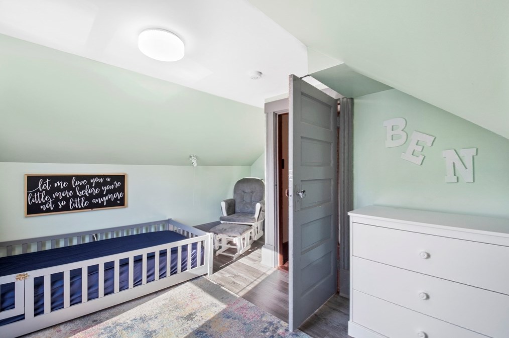 300 Sanders St, Royalston MA 01331-2830 exterior