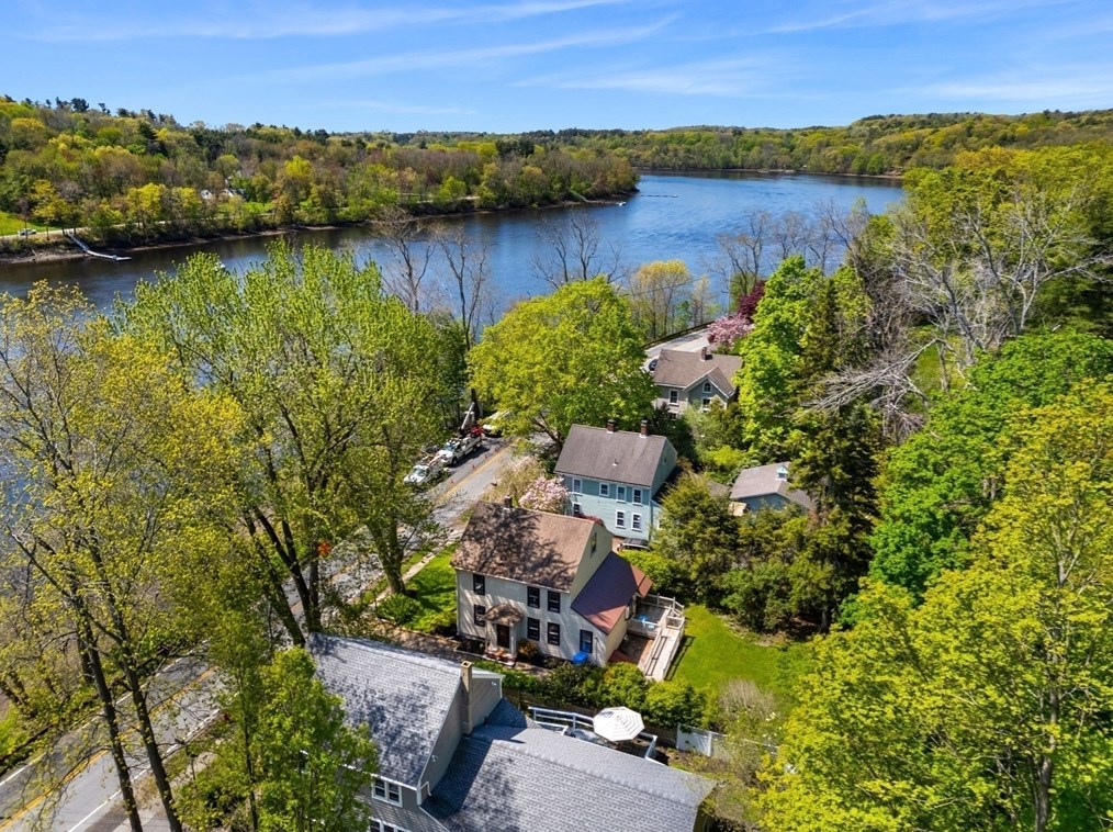 80 River Rd, Merrimac MA  01860-2317 exterior