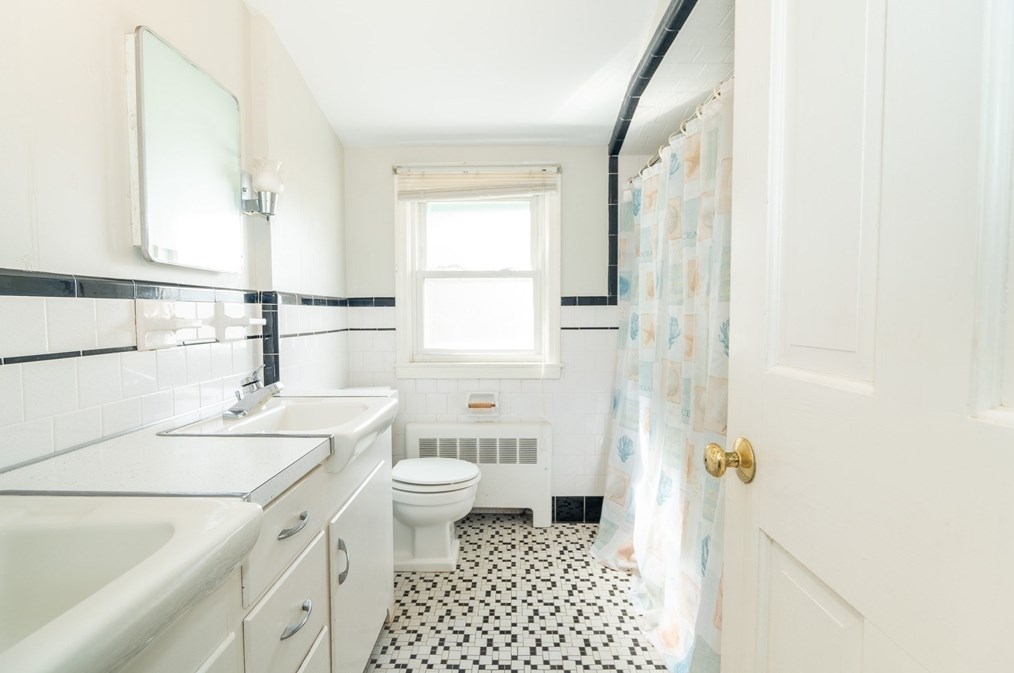 2 Blaney Cir, Seekonk MA exterior