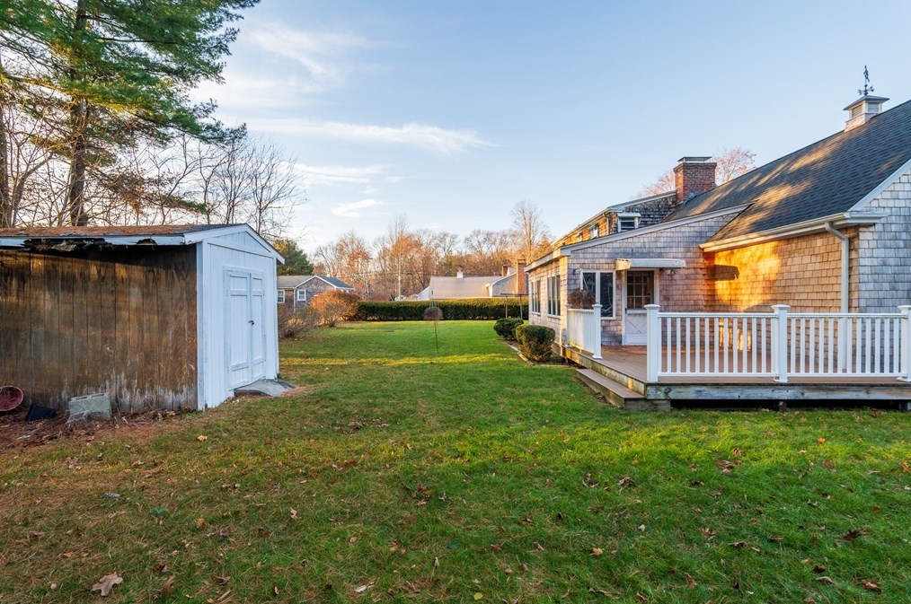 2 Blaney Cir, Seekonk MA exterior