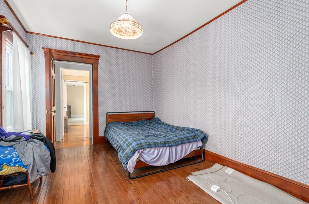 13 Park Ave, Natick MA 01760-2724 exterior