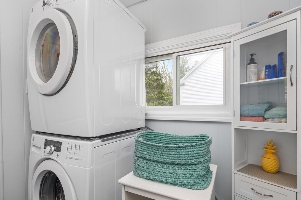 1 Church St, Hanover MA 02339-2316 exterior