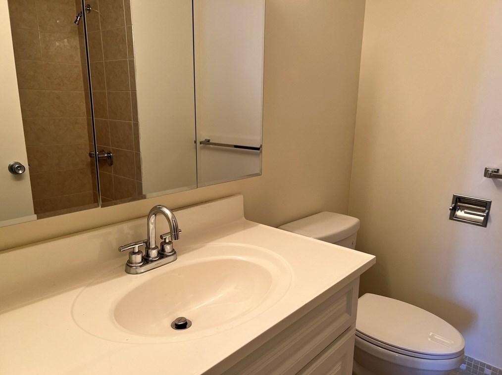 1006 Paradise Rd, Swampscott MA  01907-1359 exterior