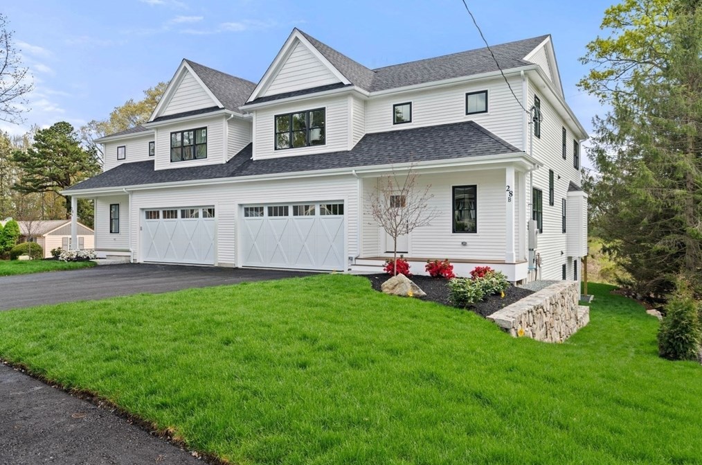 28 Stacey St, Natick MA 01760-3711 exterior