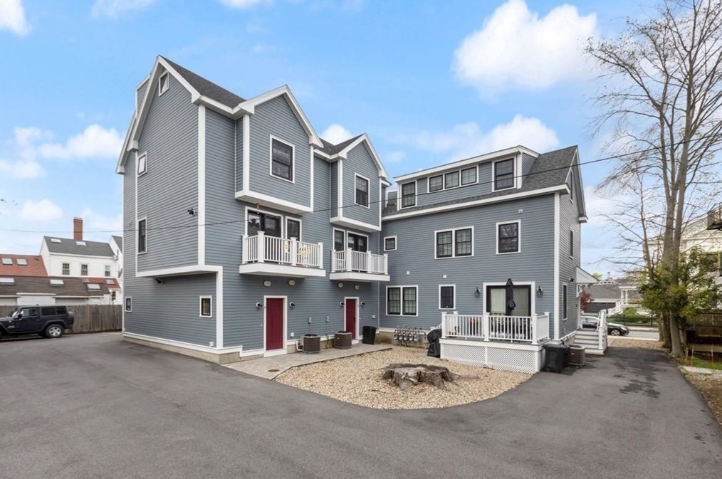 23 Washington St, Beverly MA 01915-5856 exterior