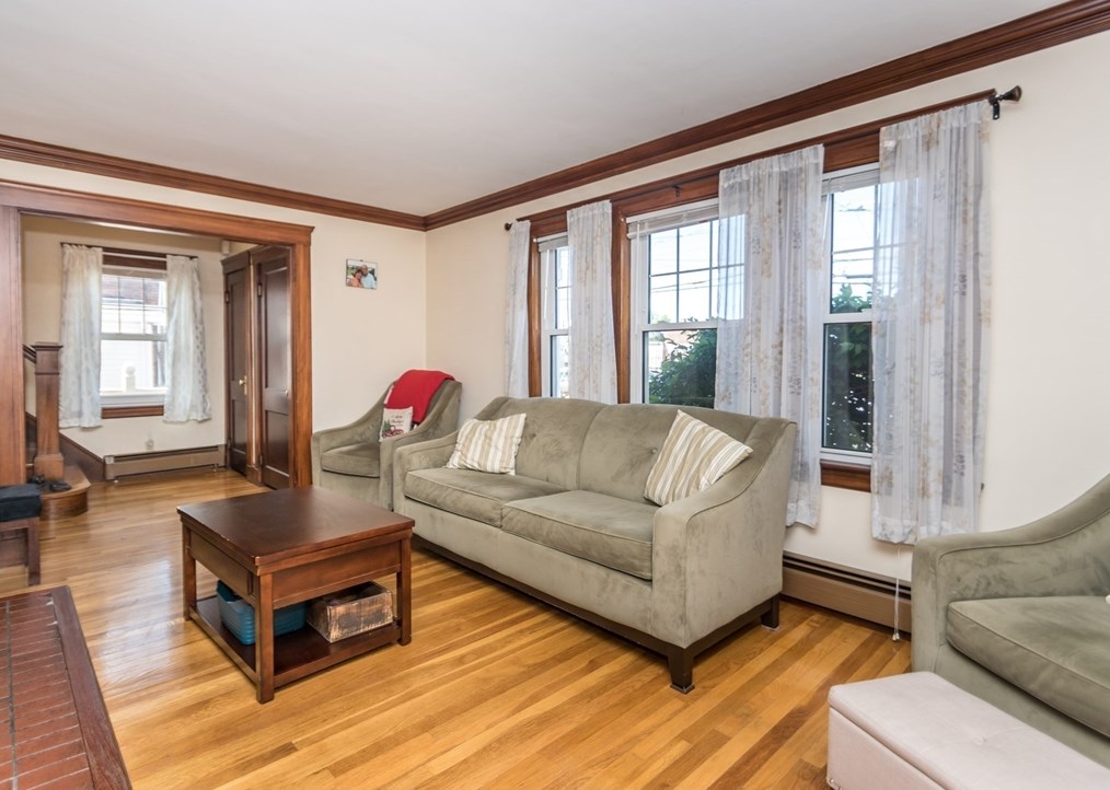 197 High St, Waltham MA 02453-0543 exterior