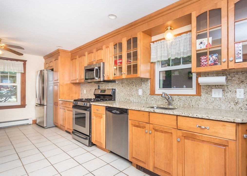 197 High St, Waltham MA 02453-0543 exterior