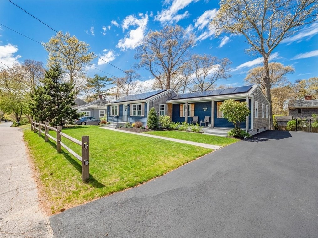 71 Cpe Cod Ave, Plymouth MA 02360-5944 exterior