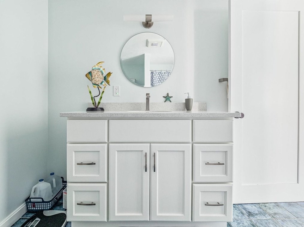 71 Cpe Cod Ave, Plymouth MA 02360-5944 exterior