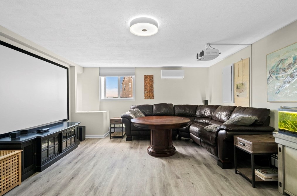 20 Greystone Rd, Nahant MA 01908-1244 exterior