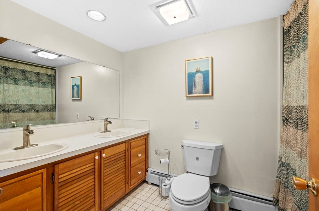 20 Greystone Rd, Nahant MA 01908-1244 exterior