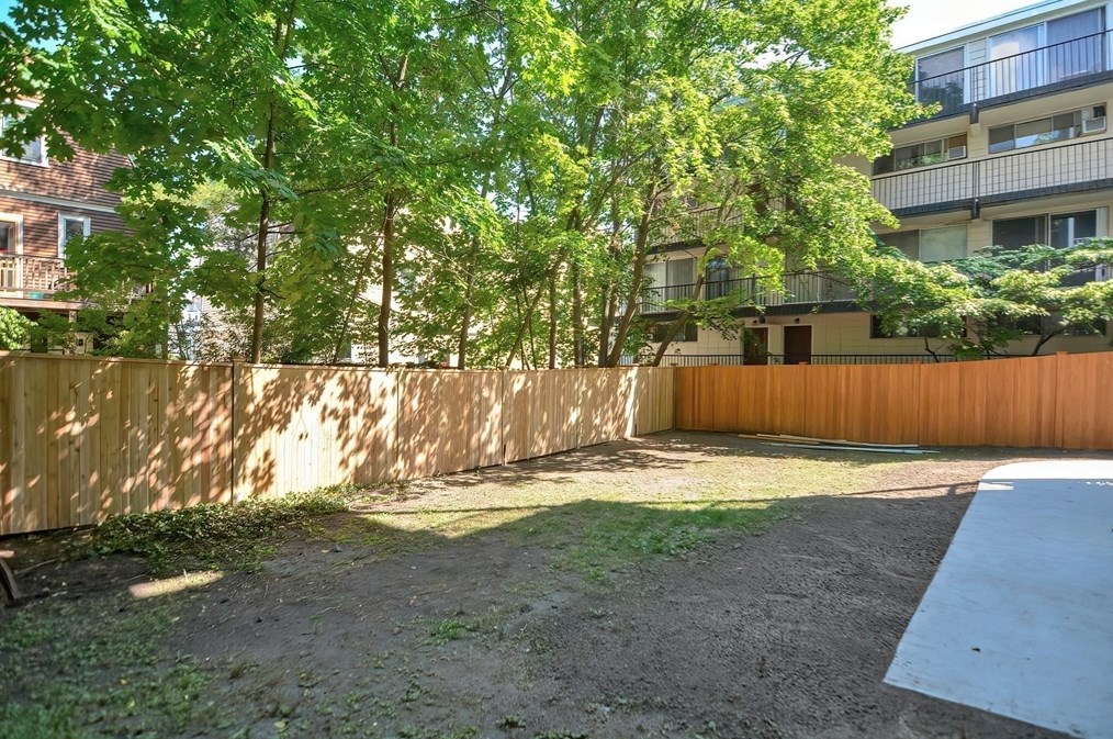 28 Inman St, Cambridge MA  02139-2415 exterior