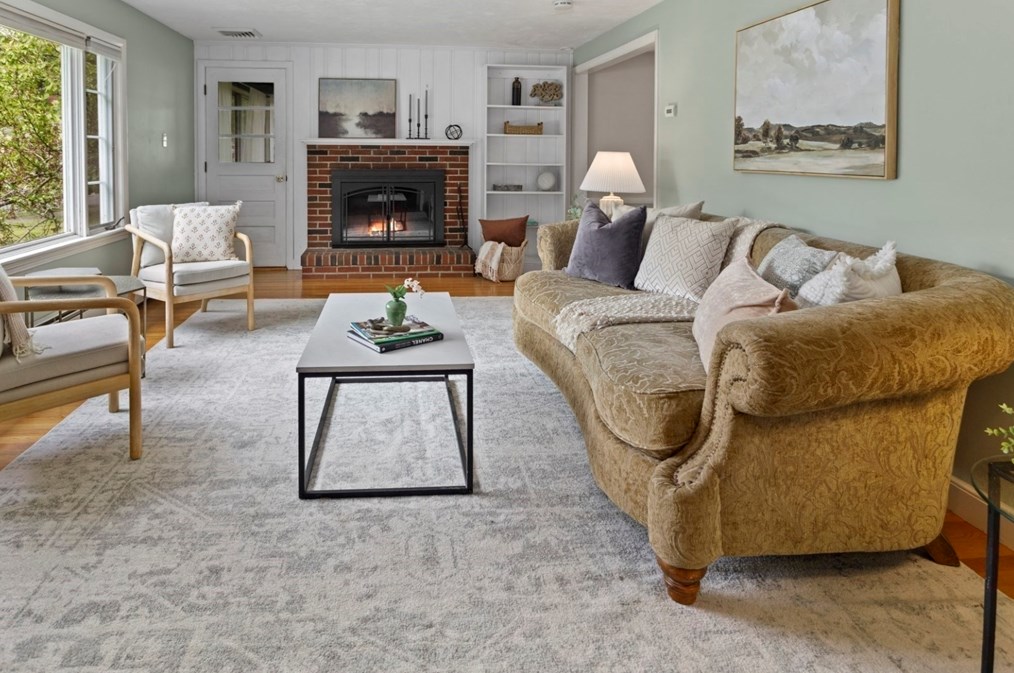 5 Priscilla Rd, Lynnfield MA 01940-1117 exterior