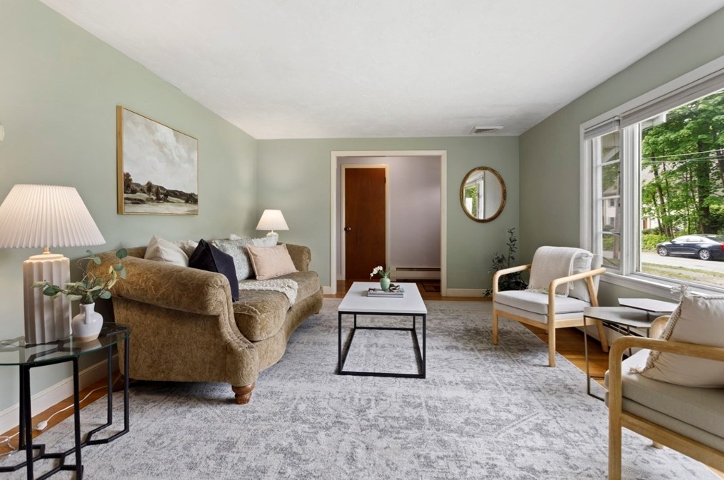 5 Priscilla Rd, Lynnfield MA 01940-1117 exterior