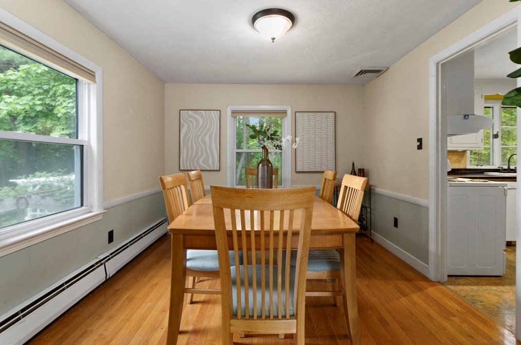 5 Priscilla Rd, Lynnfield MA 01940-1117 exterior