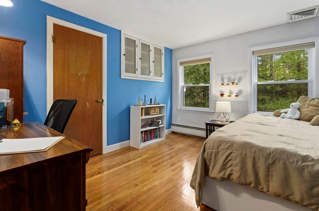 5 Priscilla Rd, Lynnfield MA 01940-1117 exterior