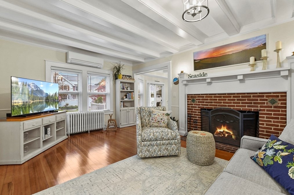 300 Billings St, Quincy MA 02171-1803 exterior