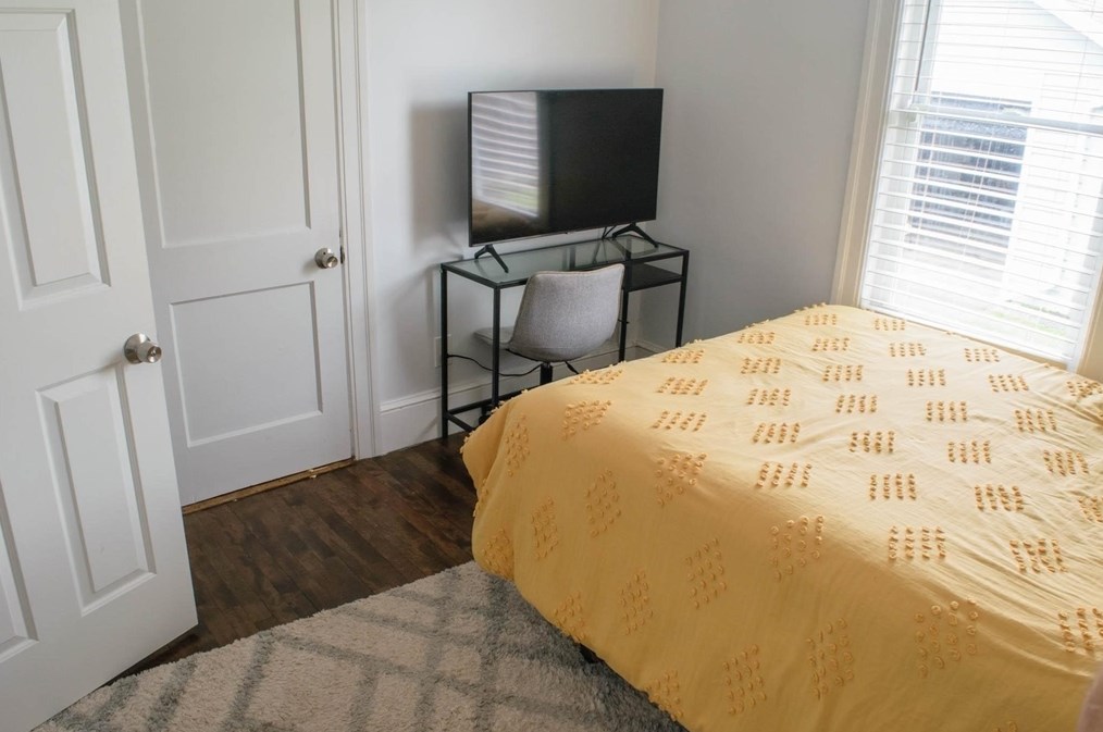 124 Farrar Ave, Worcester MA  01604-3261 exterior