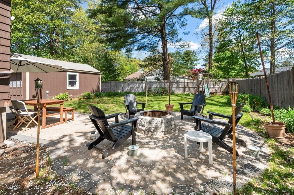 20 Lawrence Rd, Reading MA 01867-1707 exterior