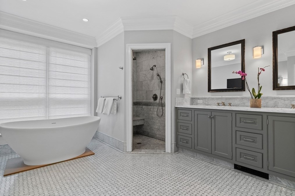 116 Abbot St, Andover MA  01810-4833 exterior