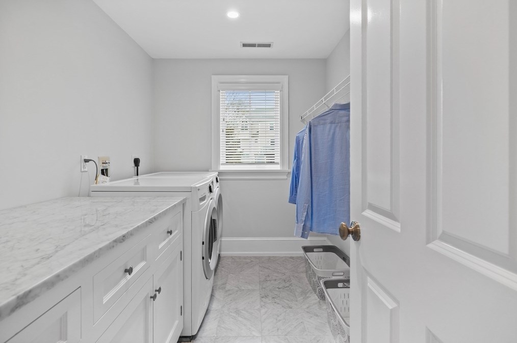 116 Abbot St, Andover MA  01810-4833 exterior