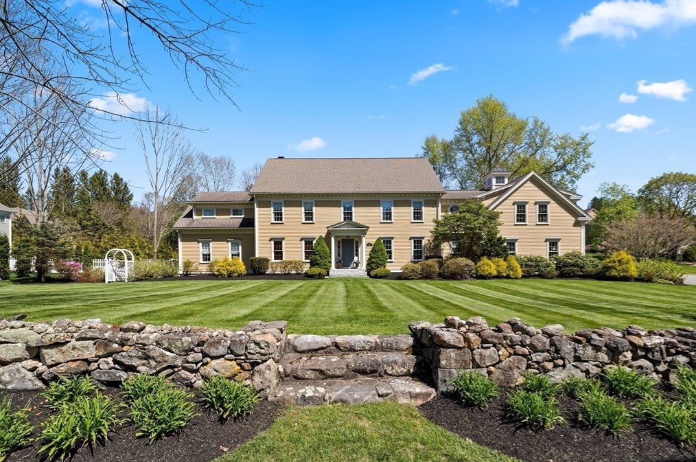 116 Abbot St, Andover MA  01810-4833 exterior