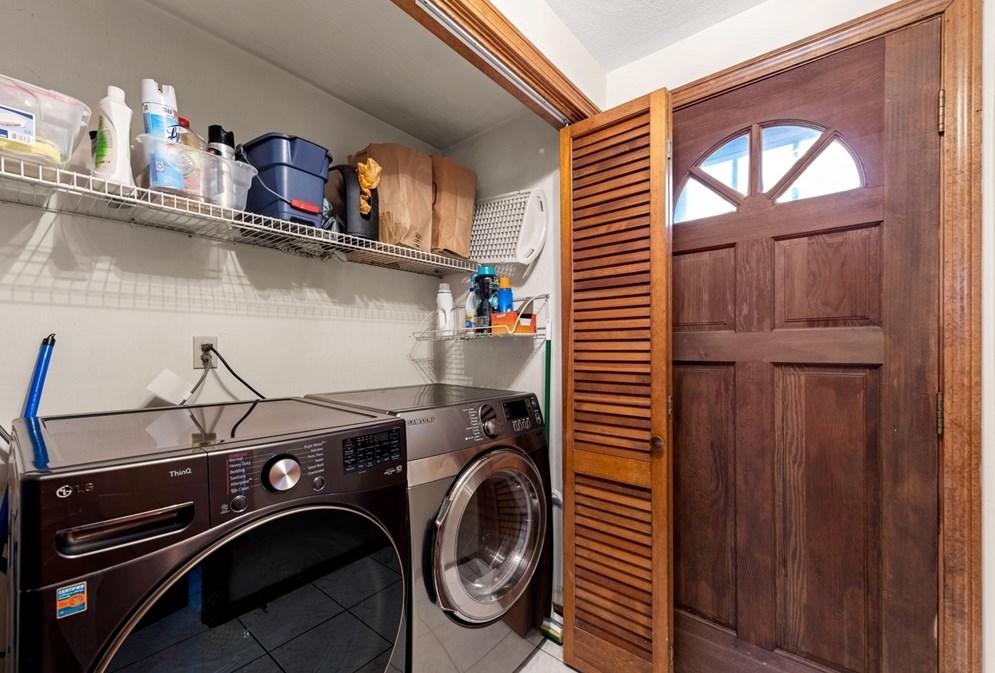 32 Henry J Dr, Tewksbury MA 01876-3719 exterior