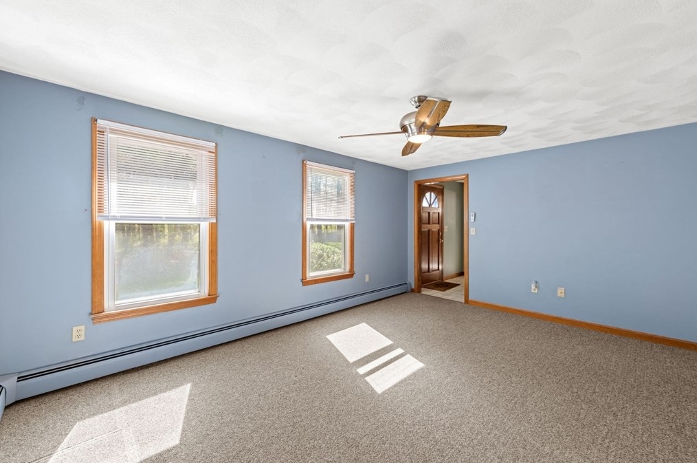 32 Henry J Dr, Tewksbury MA 01876-3719 exterior