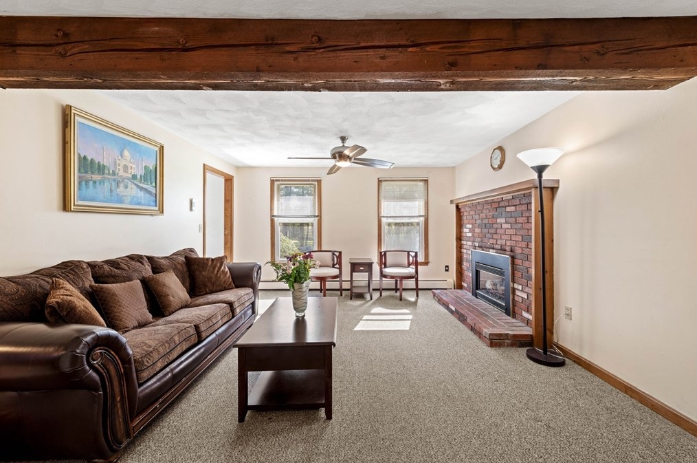 32 Henry J Dr, Tewksbury MA 01876-3719 exterior