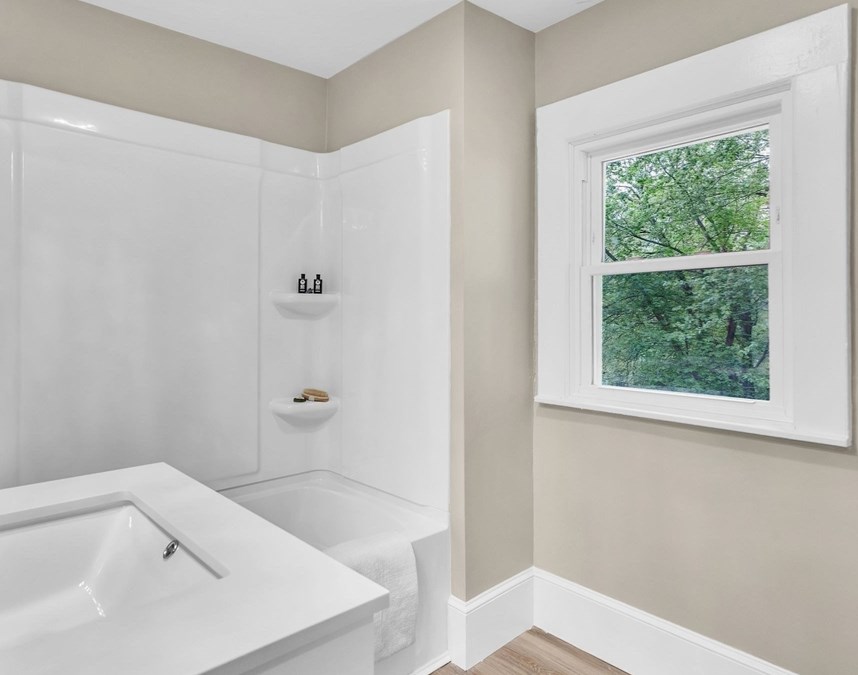 60 Lower Westfield Rd, Holyoke MA 01040-2712 exterior