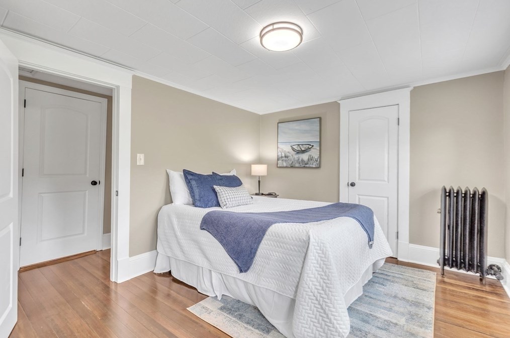 60 Lower Westfield Rd, Holyoke MA 01040-2712 exterior