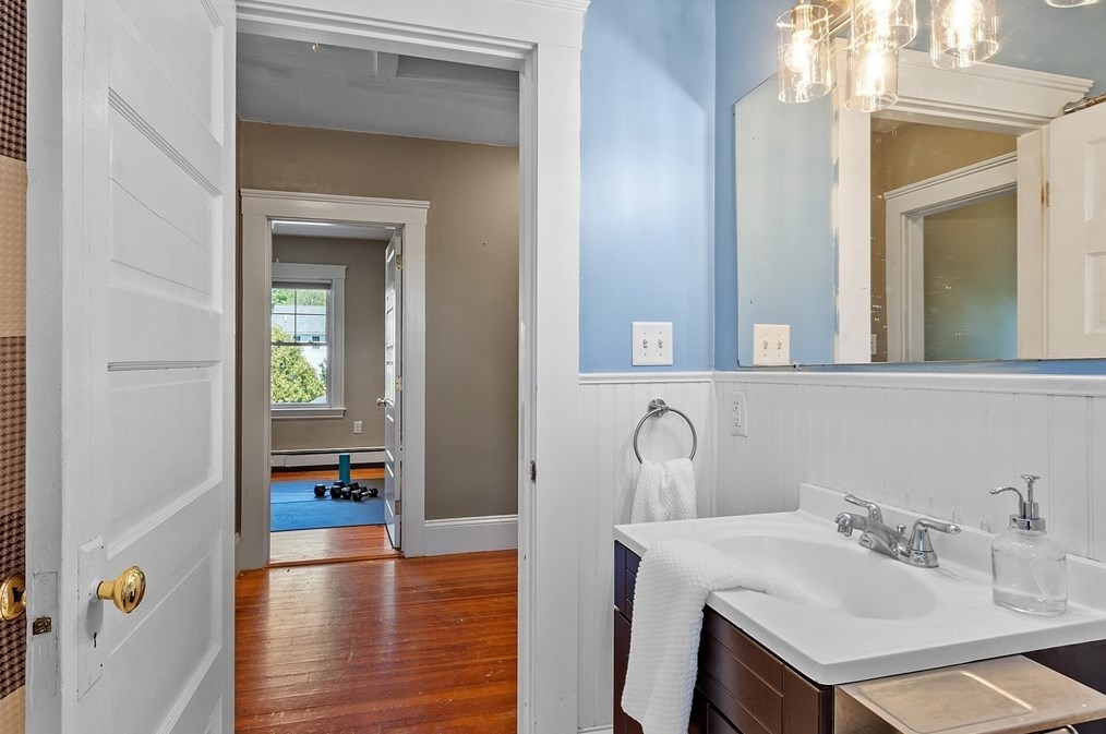 24 Prescott St, North Andover MA 01845-1717 exterior