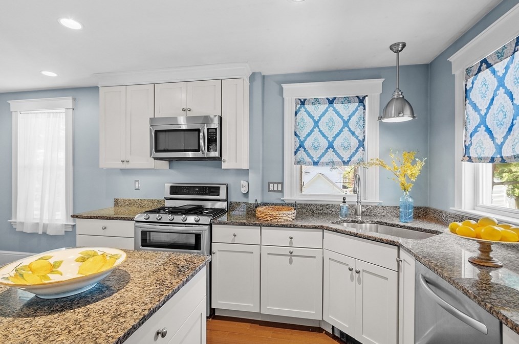 24 Prescott St, North Andover MA 01845-1717 exterior