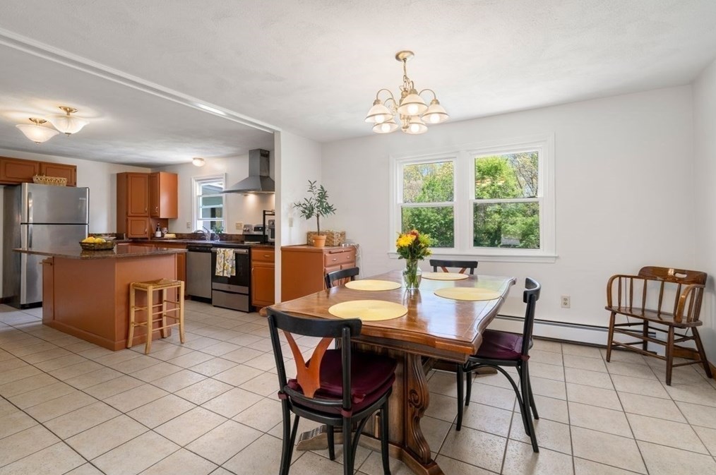 33 John Paul Cir, Braintree MA 02184-1009 exterior