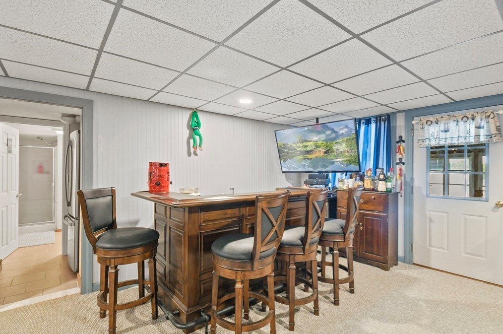 8 Fairfield St, Webster MA 01570-3329 exterior