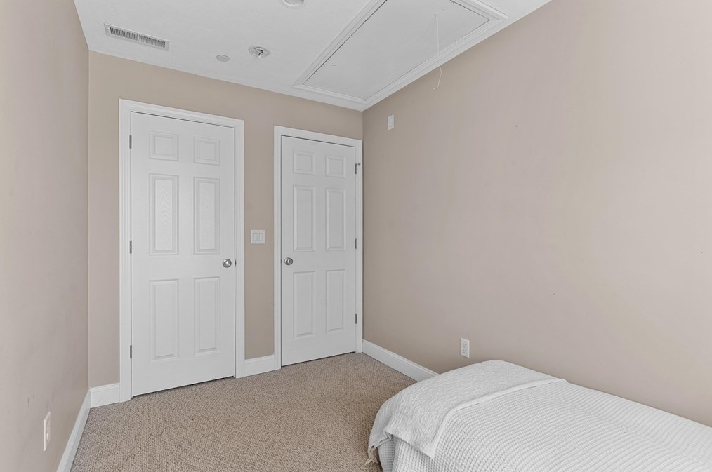 39 Magnavista Dr, Haverhill MA 01830-2294 exterior