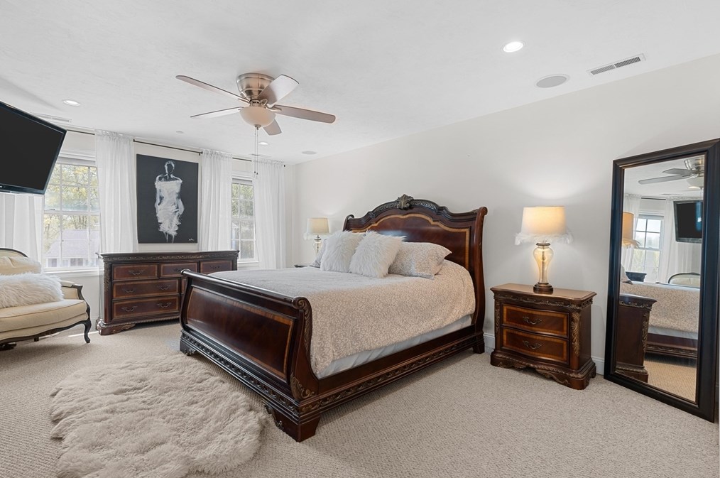 39 Magnavista Dr, Haverhill MA 01830-2294 exterior