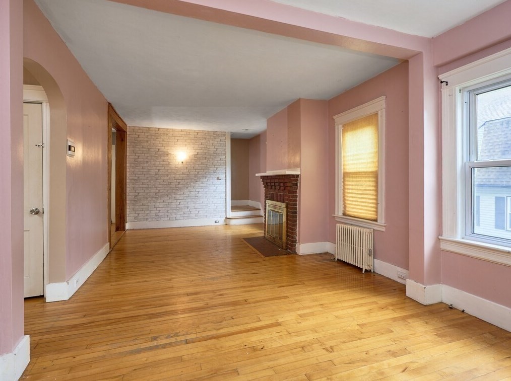 88 Beaconsfield Rd, Worcester MA 01602-1305 exterior