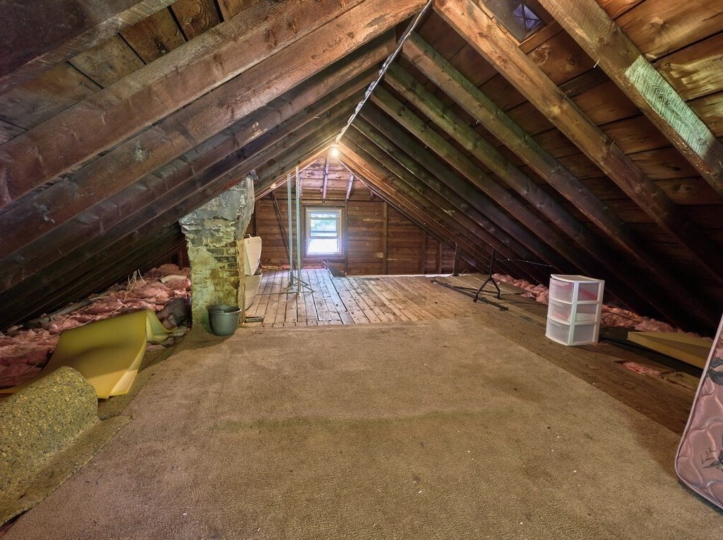 88 Beaconsfield Rd, Worcester MA 01602-1305 exterior