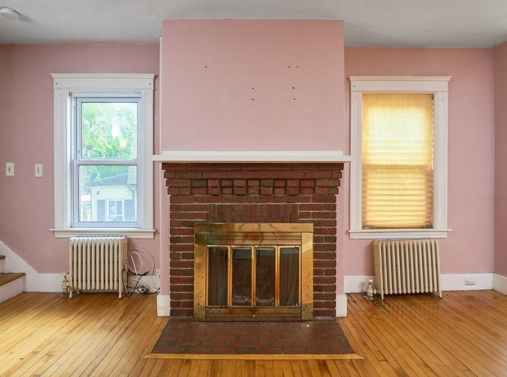 88 Beaconsfield Rd, Worcester MA 01602-1305 exterior